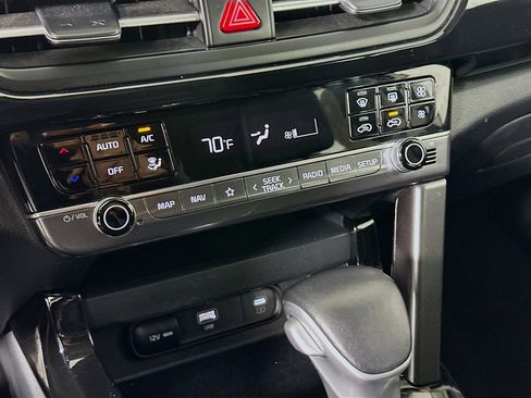 Used 2025 Kia Seltos S image 24