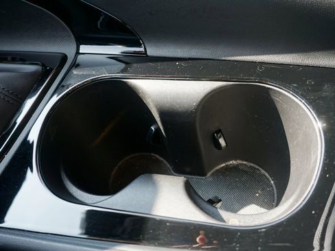 Used 2024 Hyundai Elantra SEL w/ Convenience Package image 18