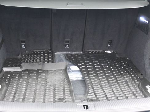 Used 2025 Audi Q5 2.0T Premium image 13