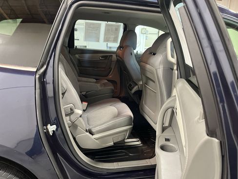 Used 2017 Chevrolet Traverse LT AWD/4WD image 31