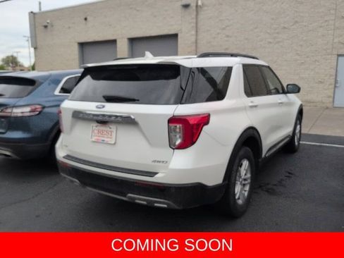 Used 2024 Ford Explorer XLT w/ Equipment Group 202A AWD/4WD image 4