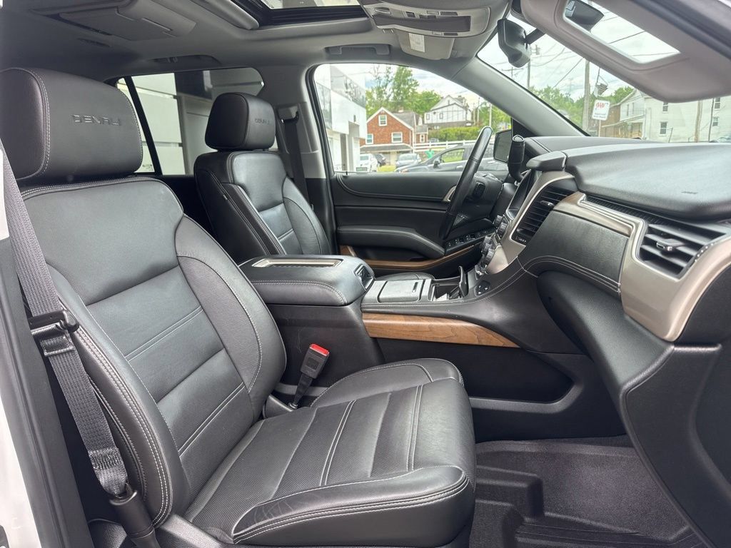 Used 2020 GMC Yukon Denali w/ Denali Ultimate Package AWD/4WD image 34