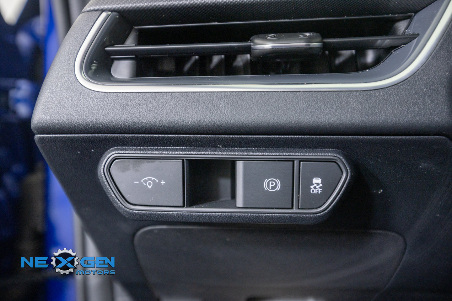 Used 2025 Kia K4 EX FWD image 16