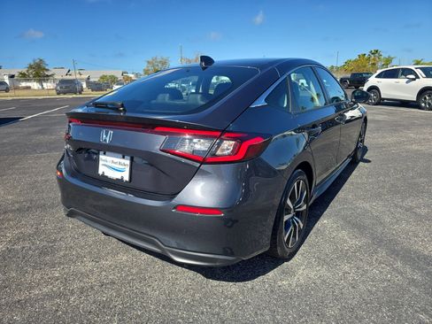 Used 2023 Honda Civic EX-L image 4