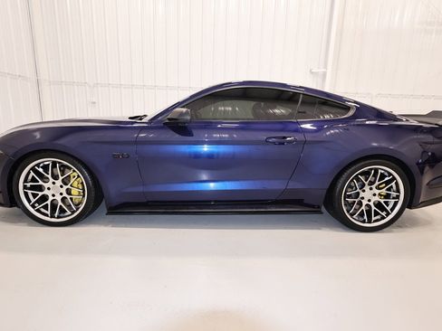 Certified 2018 Ford Mustang GT w/ Black Accent Package image 7