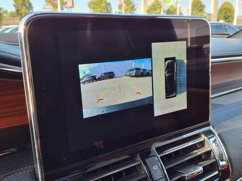 Certified 2021 Lincoln Navigator Reserve RWD image 13