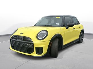 Used 2025 MINI Cooper S video 2