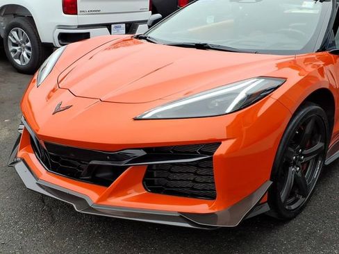 Used 2025 Chevrolet Corvette Z06 w/ Z07 Performance Package image 7