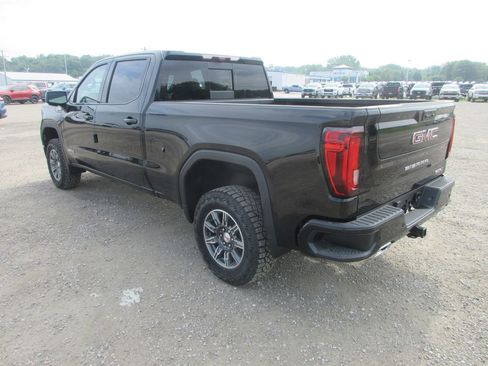 New 2026 GMC Sierra 1500 AT4 w/ AT4 Premium Package AWD/4WD image 10