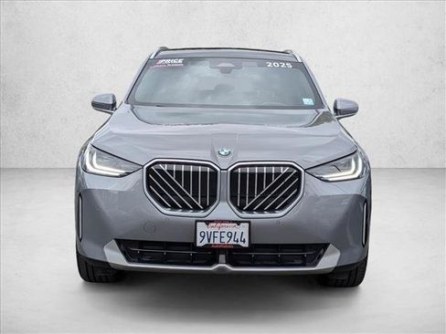 Used 2025 BMW X3 xDrive30i w/ Convenience Package AWD/4WD image 2
