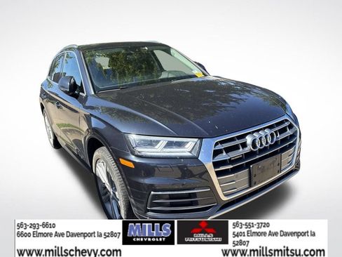 Used 2019 Audi Q5 2.0T Premium Plus w/ Premium Plus Package AWD/4WD image 2