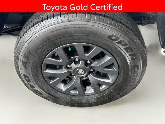 Certified 2023 Toyota Tacoma SR5 AWD/4WD image 31