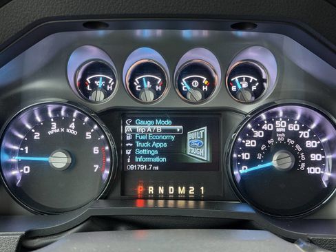 Used 2014 Ford F350 Lariat image 31