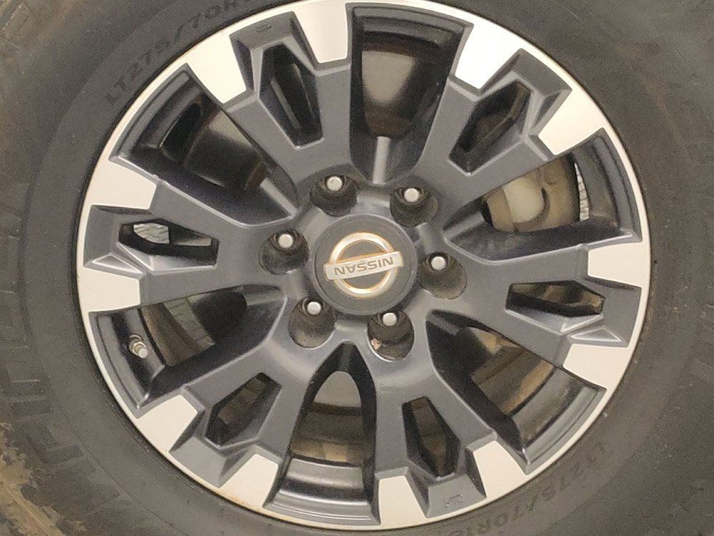 Used 2018 Nissan Titan PRO-4X w/ Pro-4x Utility Package AWD/4WD image 31