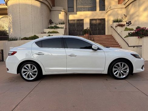 Used 2016 Acura ILX w/ Premium Package FWD image 7