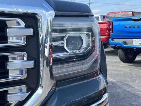 Used 2017 GMC Sierra 1500 SLT AWD/4WD image 9