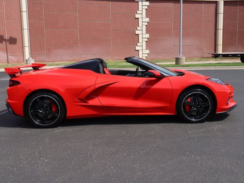 Used 2023 Chevrolet Corvette Stingray Premium Conv w/ Z51 Performance Package RWD image 42