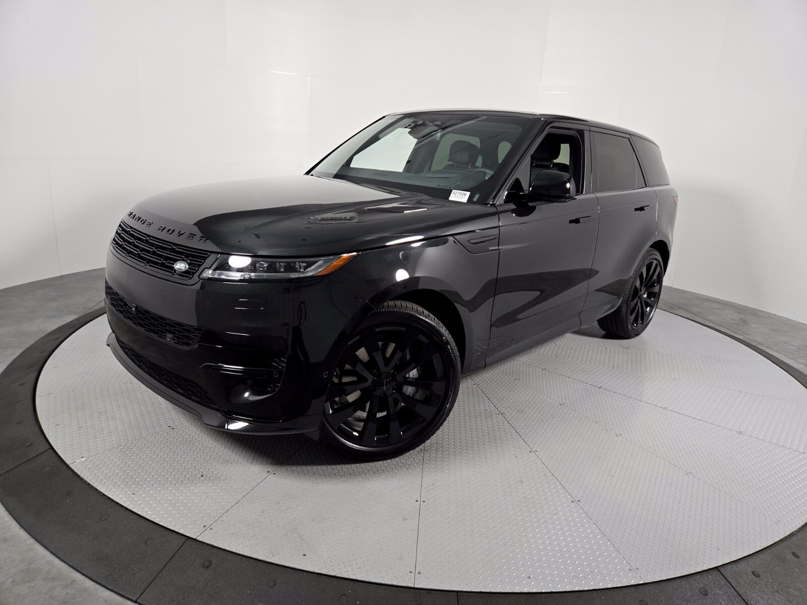 New 2027 Land Rover Range Rover Sport Dynamic SE AWD/4WD image 1