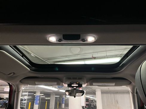 Used 2016 MINI Cooper 4-Door Hardtop image 9