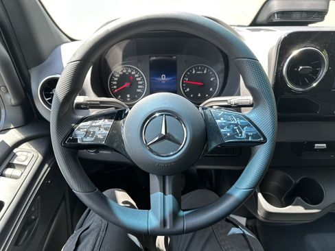 New 2026 Mercedes-Benz Sprinter 2500 image 18