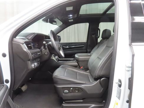 Used 2023 GMC Yukon XL Denali w/ Max Trailering Package AWD/4WD image 11