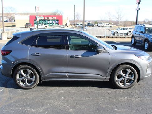 Used 2024 Ford Escape ST-Line w/ Tech Pack #1 image 8