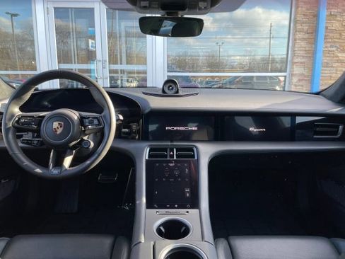 Used 2020 Porsche Taycan Turbo S AWD/4WD image 42
