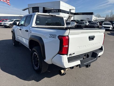 Used 2024 Toyota Tacoma TRD Off-Road AWD/4WD image 3
