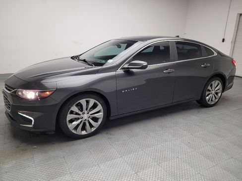 Used 2018 Chevrolet Malibu Premier w/ Premier Sun and Wheel Package FWD image 2