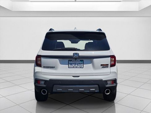 Certified 2023 Honda Passport TrailSport image 6