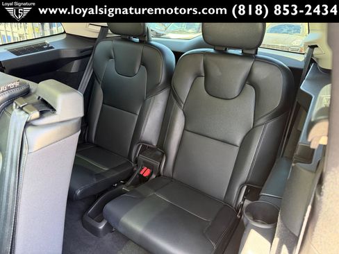 Used 2018 Volvo XC90 T5 Momentum AWD/4WD image 16
