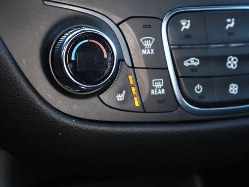 Used 2023 Chevrolet Equinox LT image 5