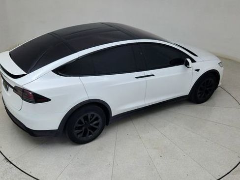 Used 2023 Tesla Model X image 85