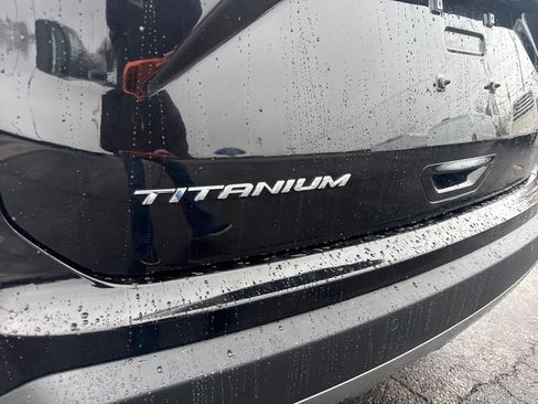 Used 2023 Ford Edge Titanium w/ Equipment Group 301A image 11