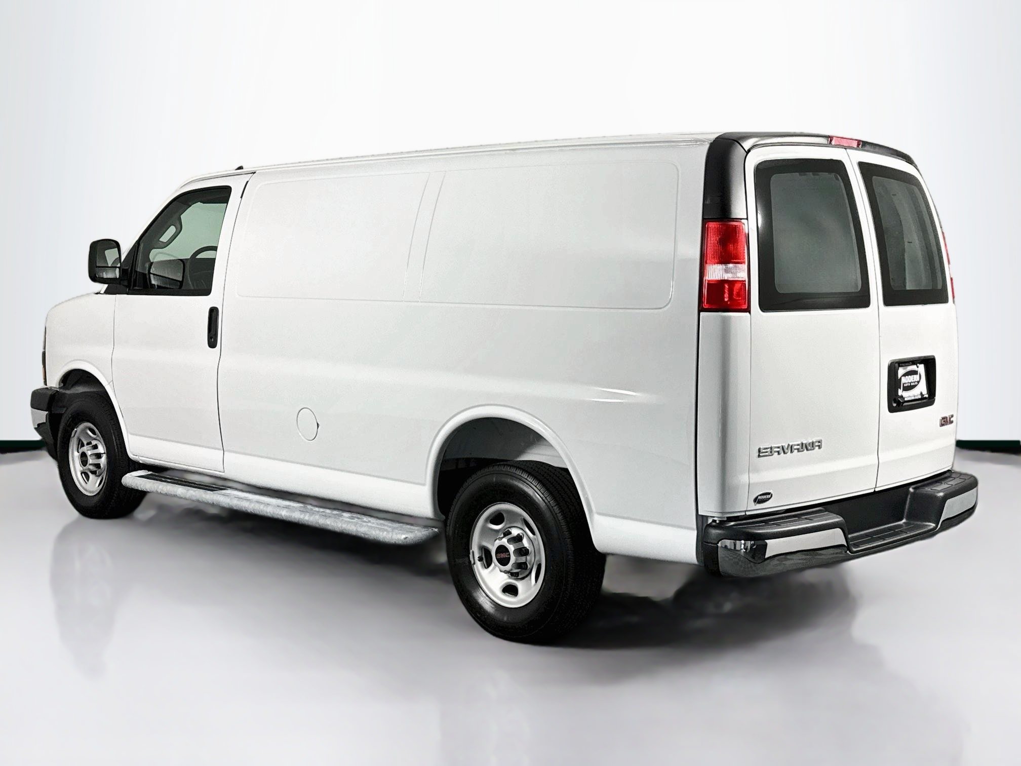 Used 2025 GMC Savana 2500 w/ Driver Convenience Package RWD image 13