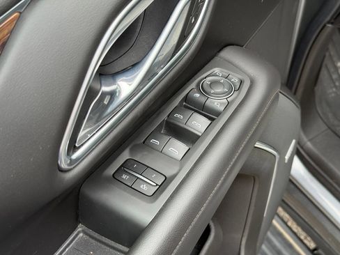 Used 2021 Chevrolet Tahoe High Country AWD/4WD image 19