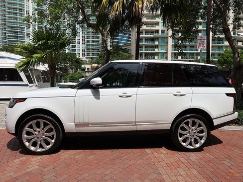 Used 2016 Land Rover Range Rover HSE AWD/4WD image 2