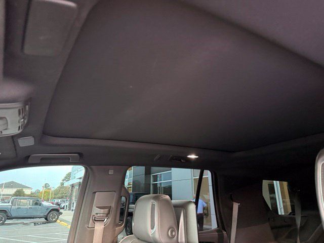 Used 2021 Cadillac Escalade Sport w/ Driver Assist Tech Package AWD/4WD image 11