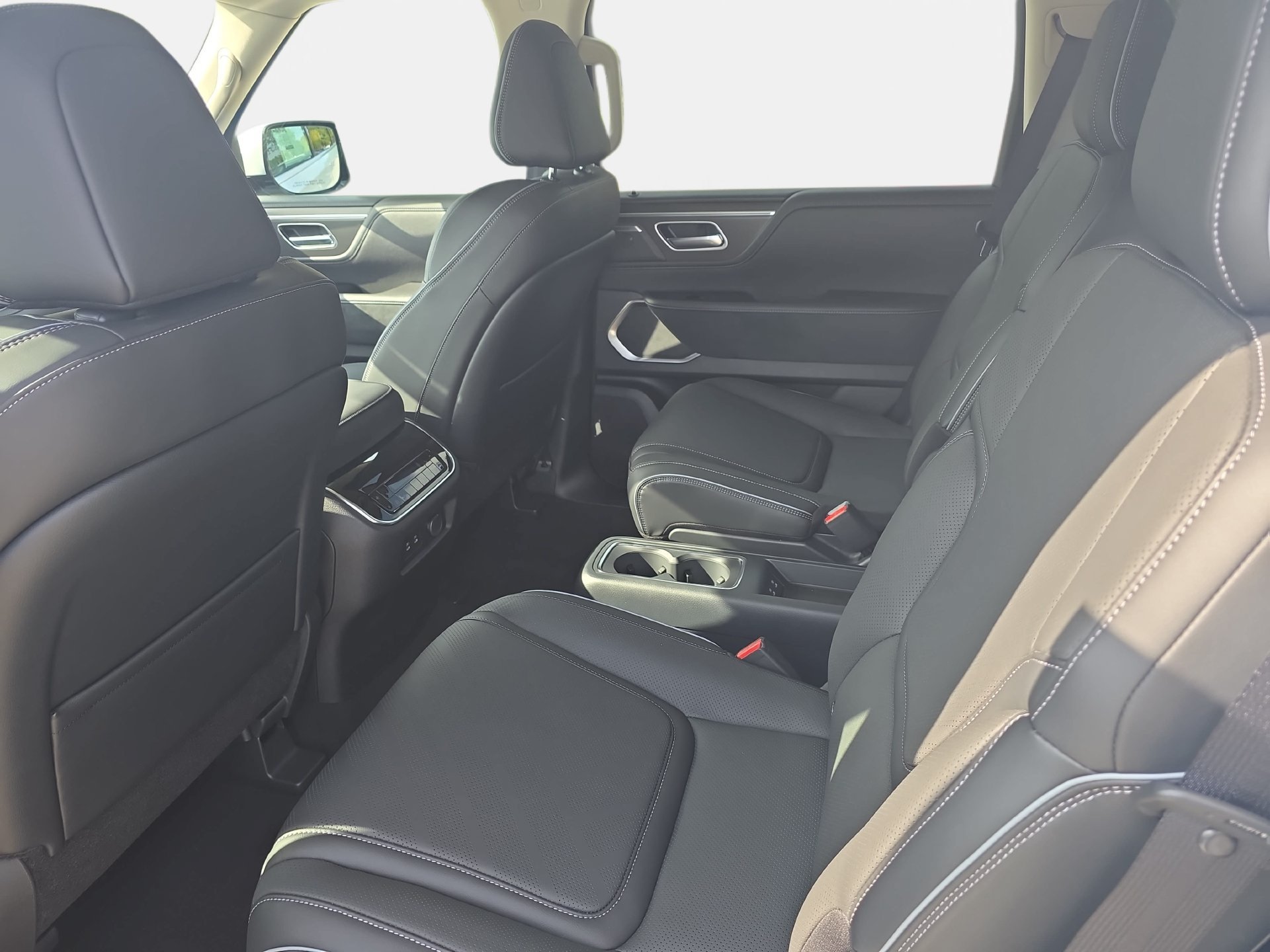 New 2027 INFINITI QX80 Luxe w/ Cargo Package AWD/4WD image 14