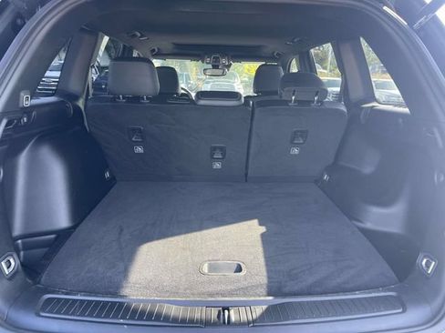Used 2023 Jeep Grand Cherokee Altitude RWD image 10