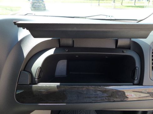 Used 2019 Dodge Grand Caravan SE FWD image 46