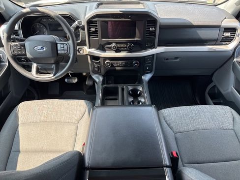 Used 2021 Ford F150 XLT image 26
