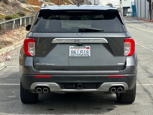 Used 2020 Ford Explorer Platinum w/ Premium Technology Package image 4