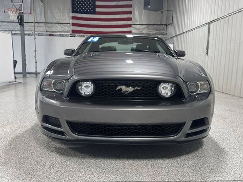 Used 2014 Ford Mustang GT Premium RWD image 3