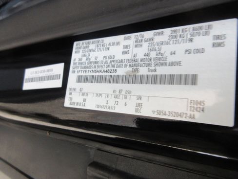 Used 2017 Ford Transit 150 130 Low Roof w/ Exterior Upgrade Package image 29