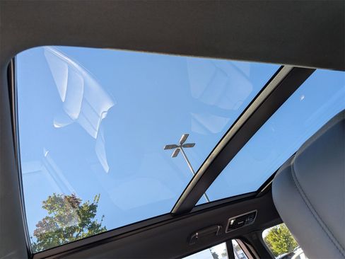 Used 2021 Land Rover Range Rover Westminster Edition image 27