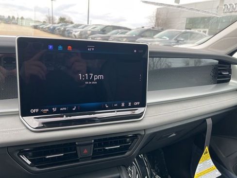 New 2026 Volkswagen Tiguan SE AWD/4WD image 17