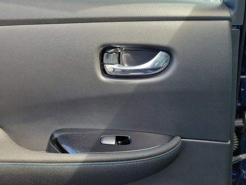 Used 2023 Nissan Leaf SV Plus image 12