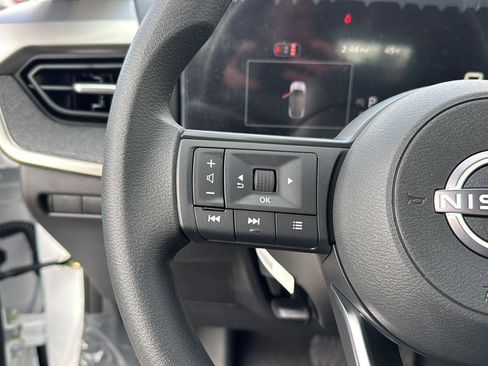 New 2026 Nissan Kicks S image 18