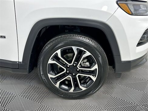 Used 2022 Jeep Compass Limited image 24